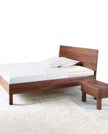letto in legno naturale