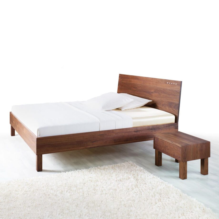 letto in legno naturale